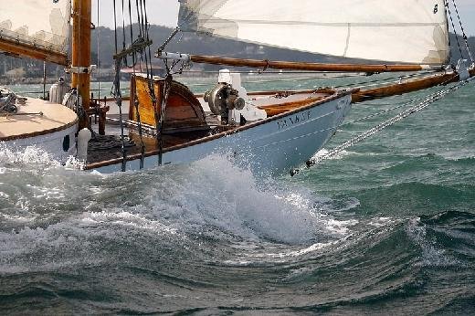 Yankee bow crashing through Bay chop